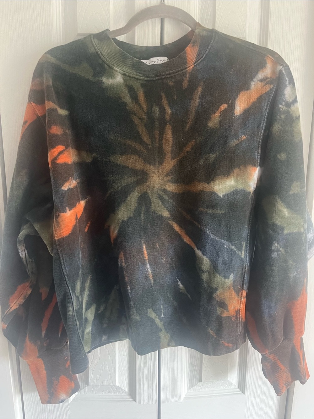 emory park Black, Olive & Orange Tie-Dye Crewneck Sz small exc cond